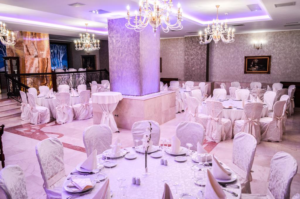 Premier Palace Spa Hotel بوخارست المظهر الخارجي الصورة A banquet hall