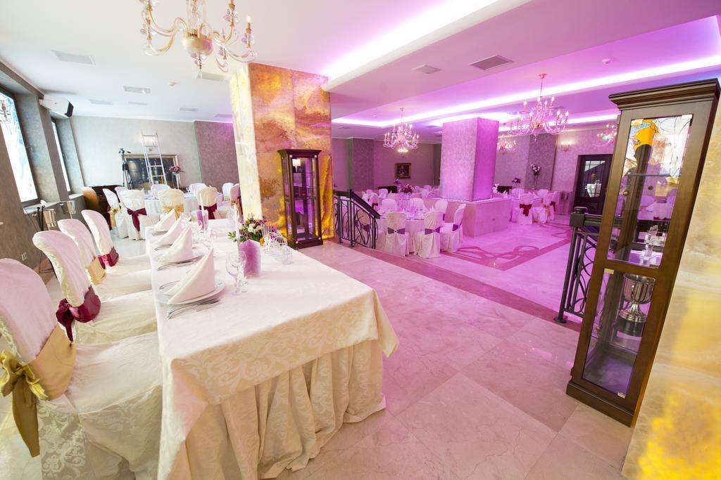 Premier Palace Spa Hotel بوخارست المظهر الخارجي الصورة A wedding reception
