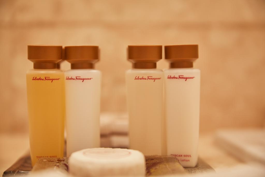 Premier Palace Spa Hotel بوخارست المظهر الخارجي الصورة Salvatore Ferragamo amenities